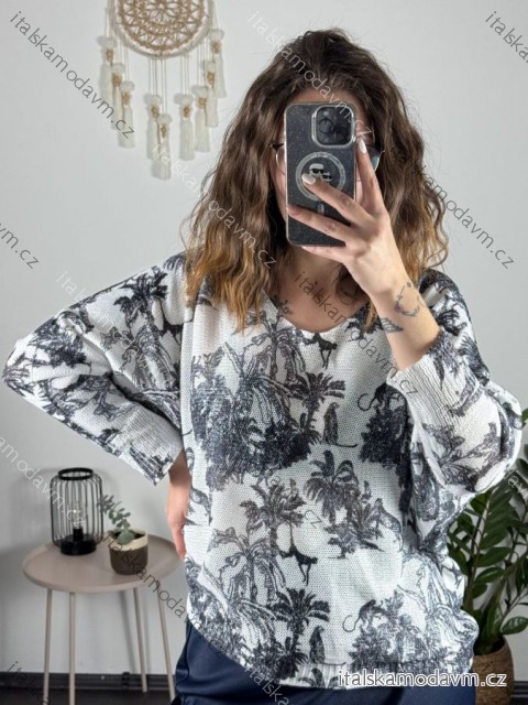 Svetr oversize krátký rukáv tenký s potiskem dámský (M/L ONE SIZE) ITALSKá MóDA IMSM24OAZA/DUR -   bílá -   M/L